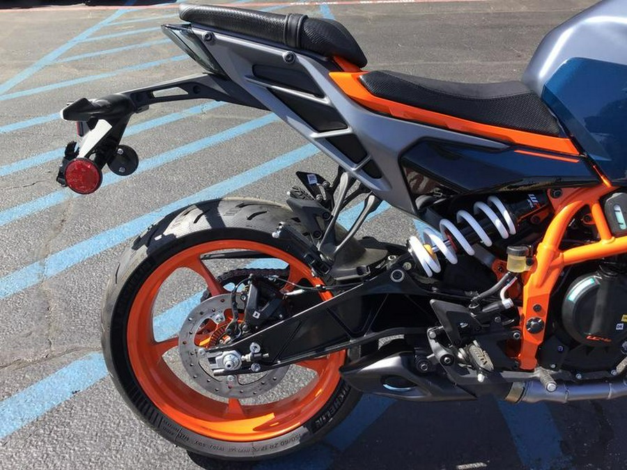 2025 KTM 390 Duke