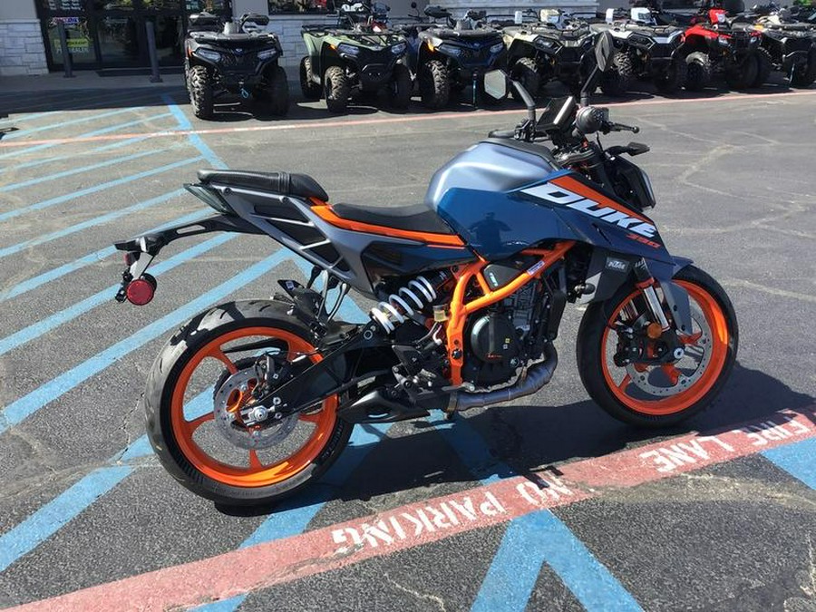2025 KTM 390 Duke