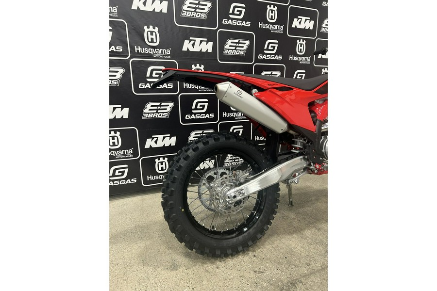 2027 GASGAS EC 300