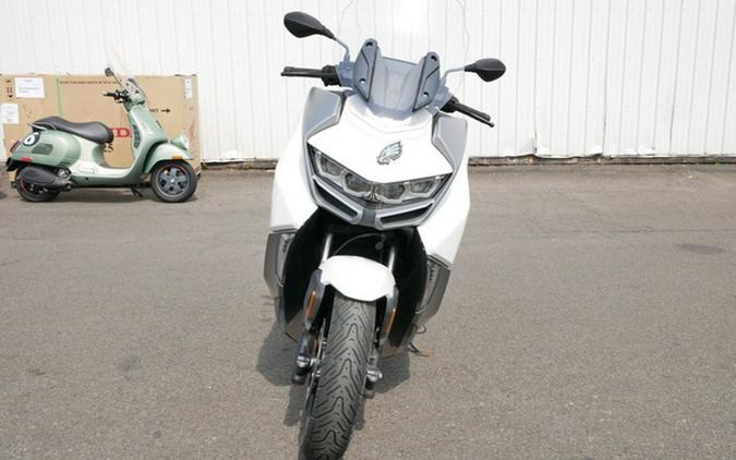 2022 BMW C 400 GT Alpine White