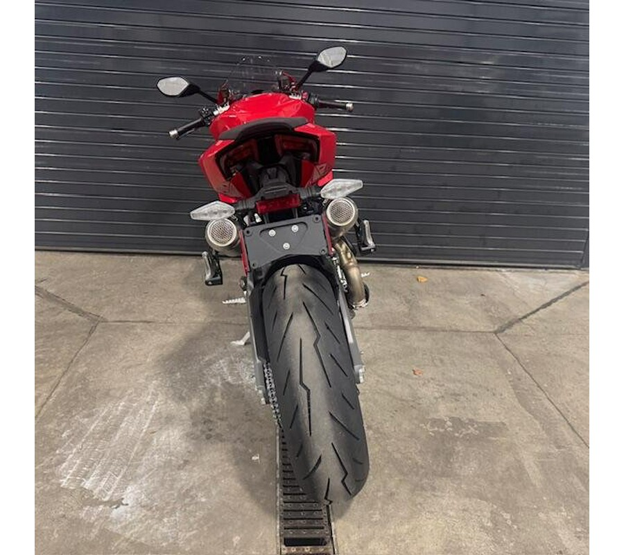 2026 Ducati PANIGALE V2
