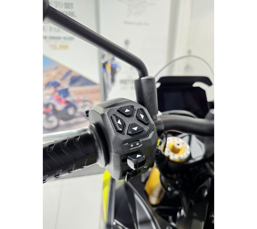 2027 Aprilia Tuono 660 Factory