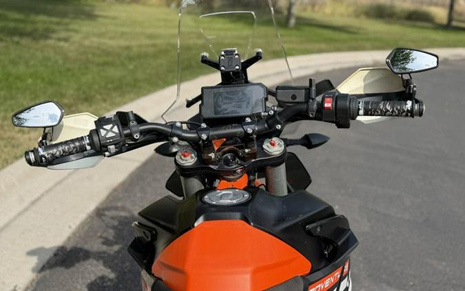2021 KTM Adventure 890 R