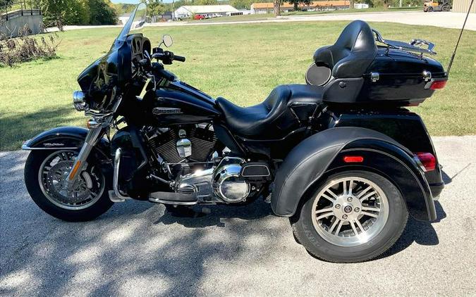 2016 Harley-Davidson® FLHTCUTG - Tri Glide® Ultra