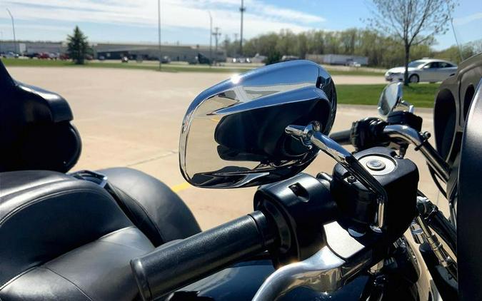 2016 Harley-Davidson® FLHTCUTG - Tri Glide® Ultra