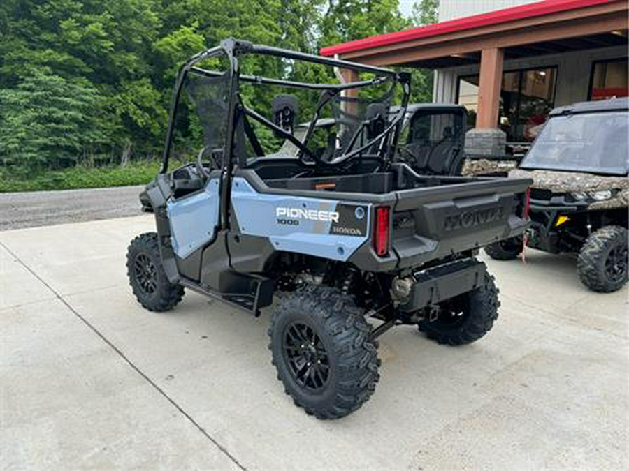 2024 Honda Pioneer 1000 Deluxe