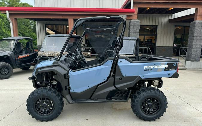 2024 Honda Pioneer 1000 Deluxe