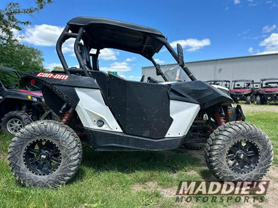 2015 Can-Am Maverick™ X® rs DPS™ 1000R