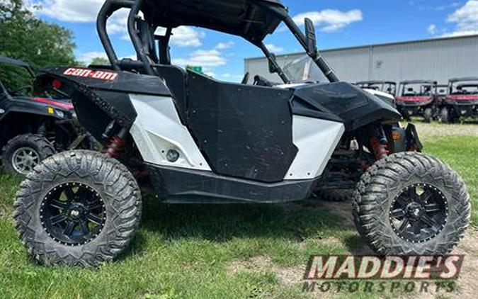 2015 Can-Am Maverick™ X® rs DPS™ 1000R