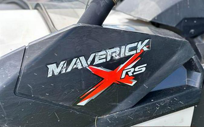 2015 Can-Am Maverick™ X® rs DPS™ 1000R