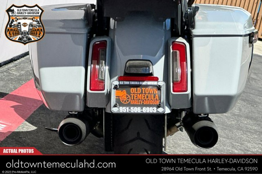 2025 Harley-Davidson FLHXU