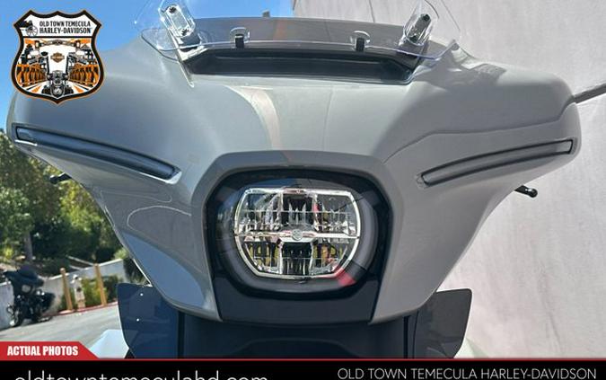 2025 Harley-Davidson FLHXU