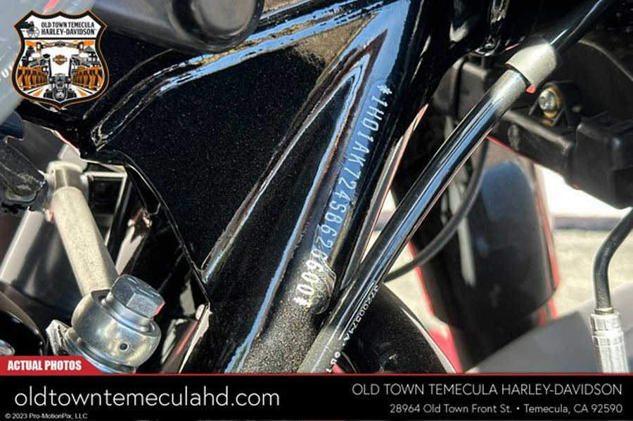 2025 Harley-Davidson FLHXU