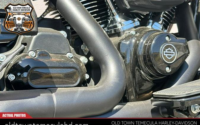 2025 Harley-Davidson FLHXU