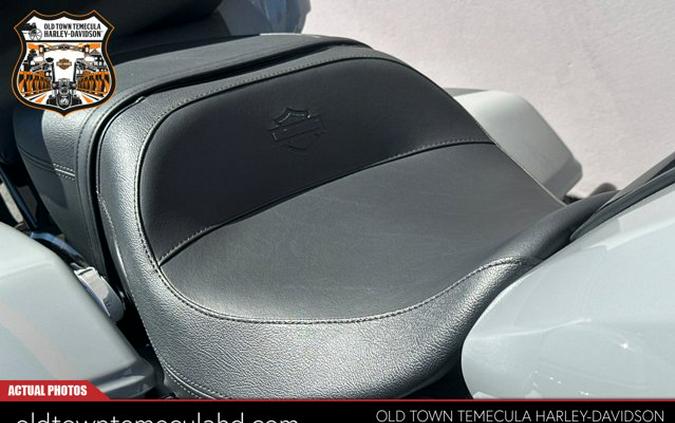 2025 Harley-Davidson FLHXU