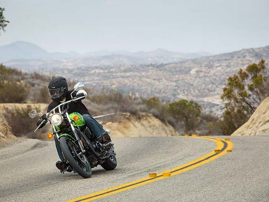 2014 Kawasaki Vulcan® 900 Custom