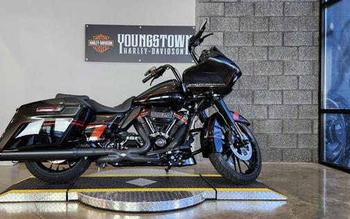 2018 Harley-Davidson® CVO™ Road Glide® FLTRXSE