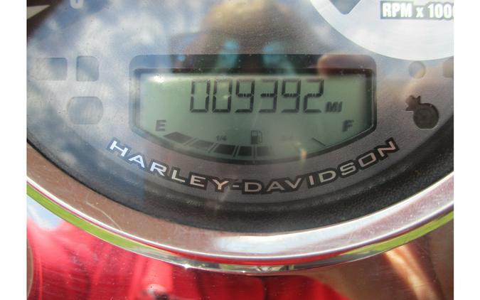 2010 Harley-Davidson® DYNA SUPERGLIDE CUSTOM