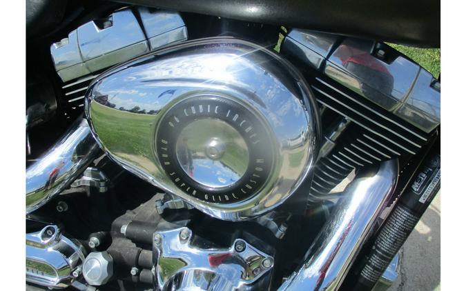 2010 Harley-Davidson® DYNA SUPERGLIDE CUSTOM