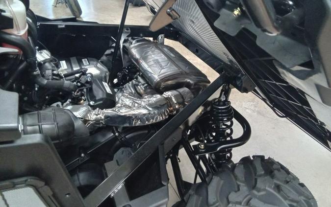 2025 Can-Am Defender DPS HD10