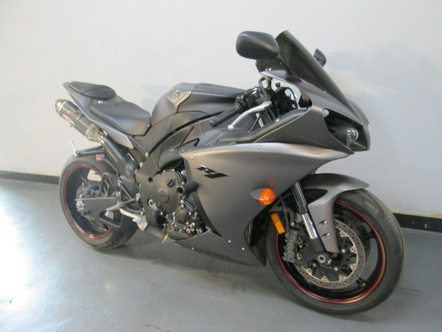 2013 Yamaha YZF-R1