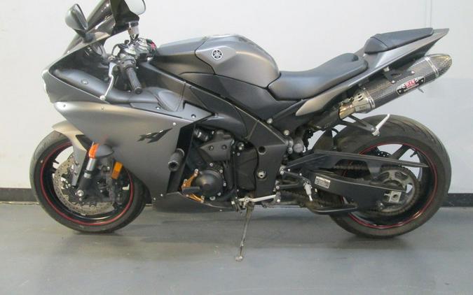 2013 Yamaha YZF-R1