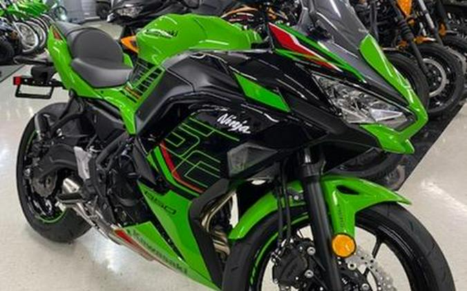 2024 Kawasaki Ninja® 650 KRT Edition ABS