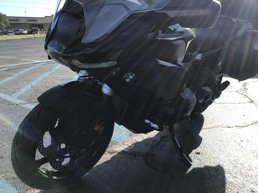 2026 BMW R 1300 RT Triple Black