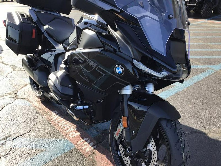 2026 BMW R 1300 RT Triple Black