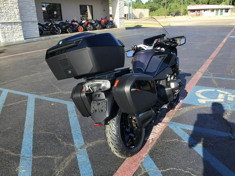 2026 BMW R 1300 RT Triple Black
