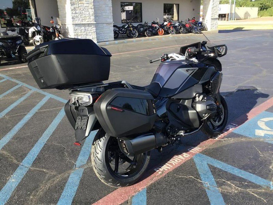 2026 BMW R 1300 RT Triple Black