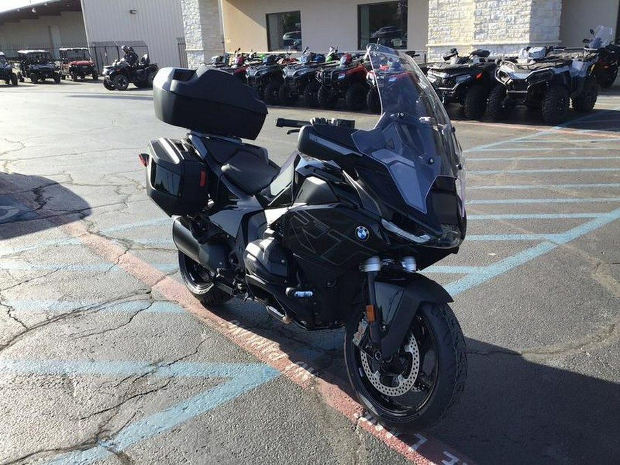 2026 BMW R 1300 RT Triple Black
