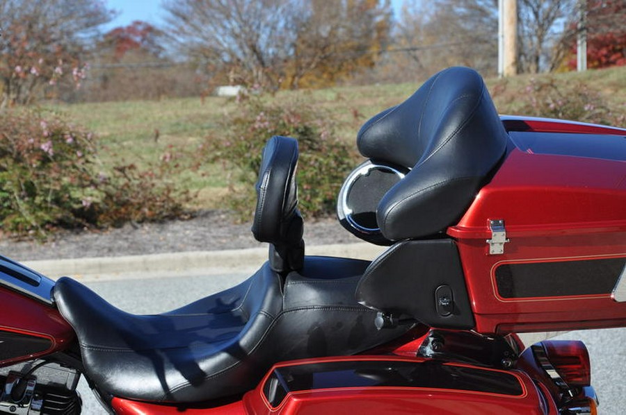 2012 Harley-Davidson® FLHTCU103