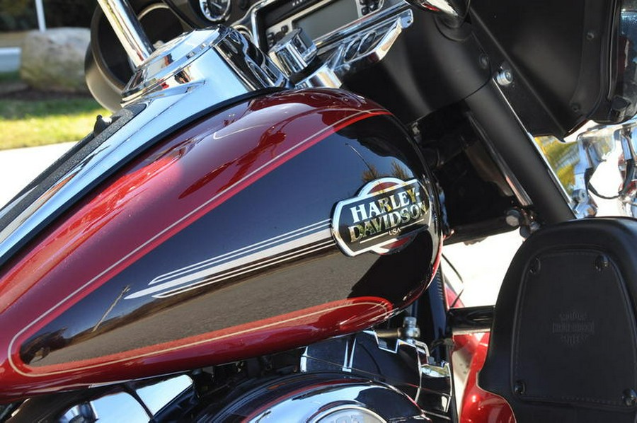 2012 Harley-Davidson® FLHTCU103