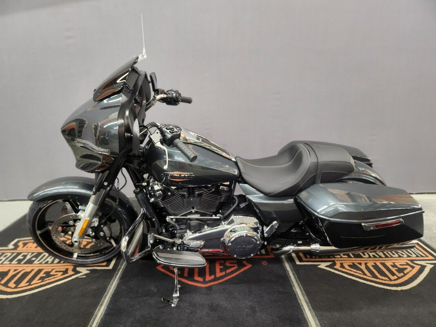 2025 Harley-Davidson® Street Glide®