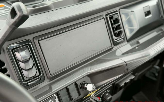 2026 Can-Am Defender XT CAB HD11