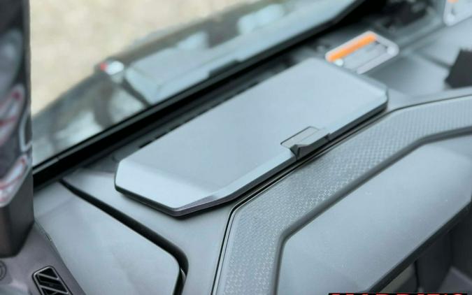 2026 Can-Am Defender XT CAB HD11