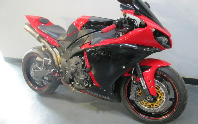 2013 Yamaha YZF-R1