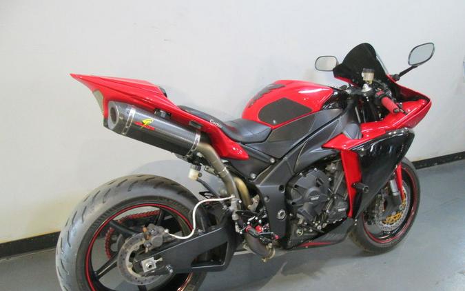 2013 Yamaha YZF-R1