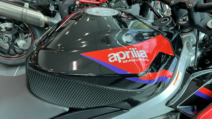 2023 Aprilia Tuono