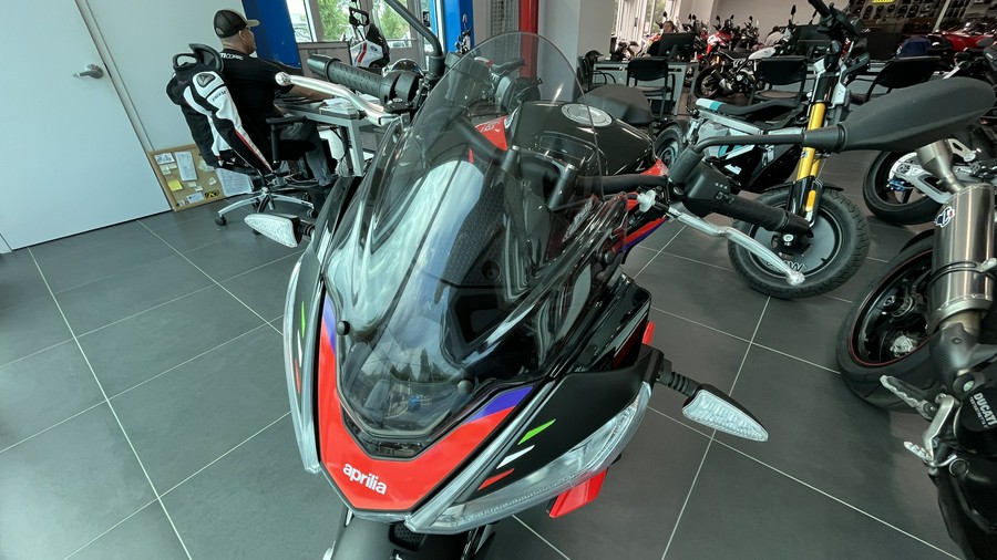 2023 Aprilia Tuono