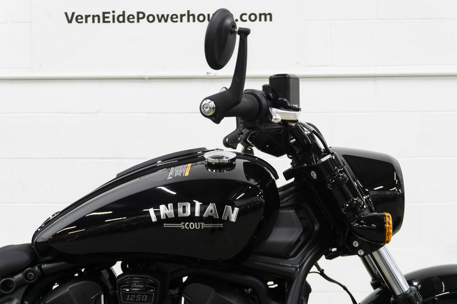 2025 Indian Motorcycle® Scout® Bobber Limited +Tech Black Metallic