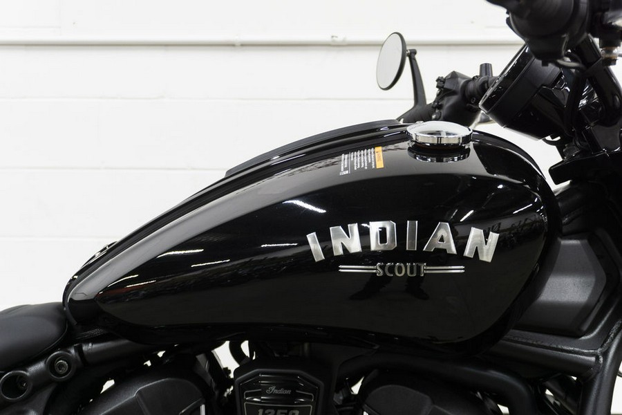 2025 Indian Motorcycle® Scout® Bobber Limited +Tech Black Metallic