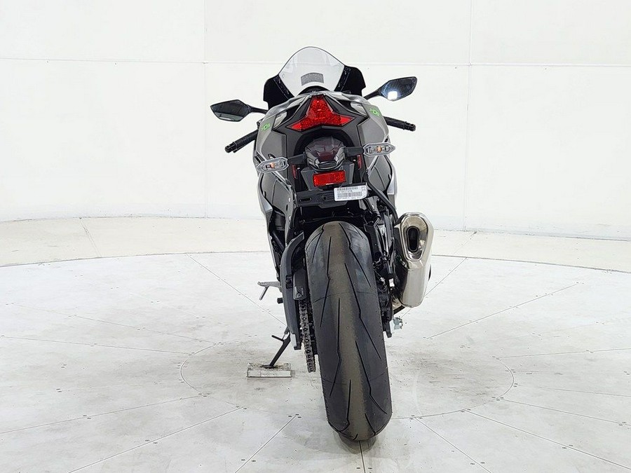 2025 Kawasaki Ninja® ZX™-10RR ABS