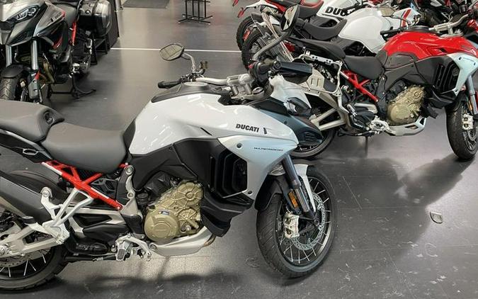 2023 Ducati Multistrada V4S Iceberg White - Spoked Wheels