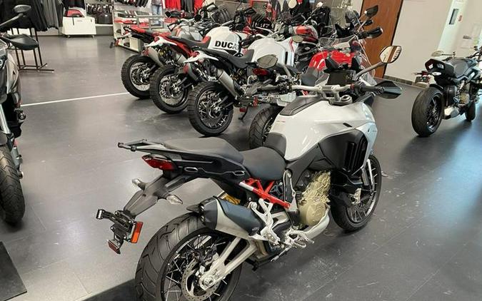 2023 Ducati Multistrada V4S Iceberg White - Spoked Wheels