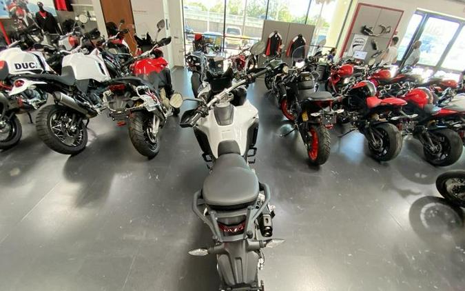 2023 Ducati Multistrada V4S Iceberg White - Spoked Wheels