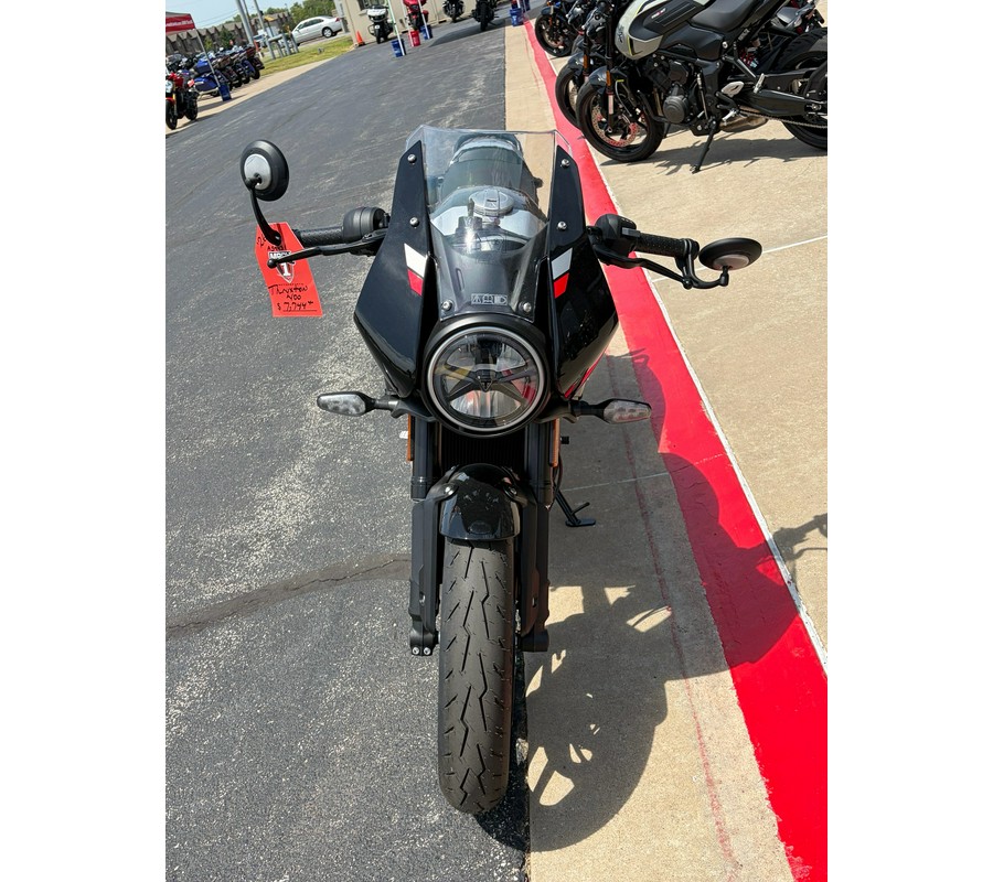 2026 Triumph Thruxton 400