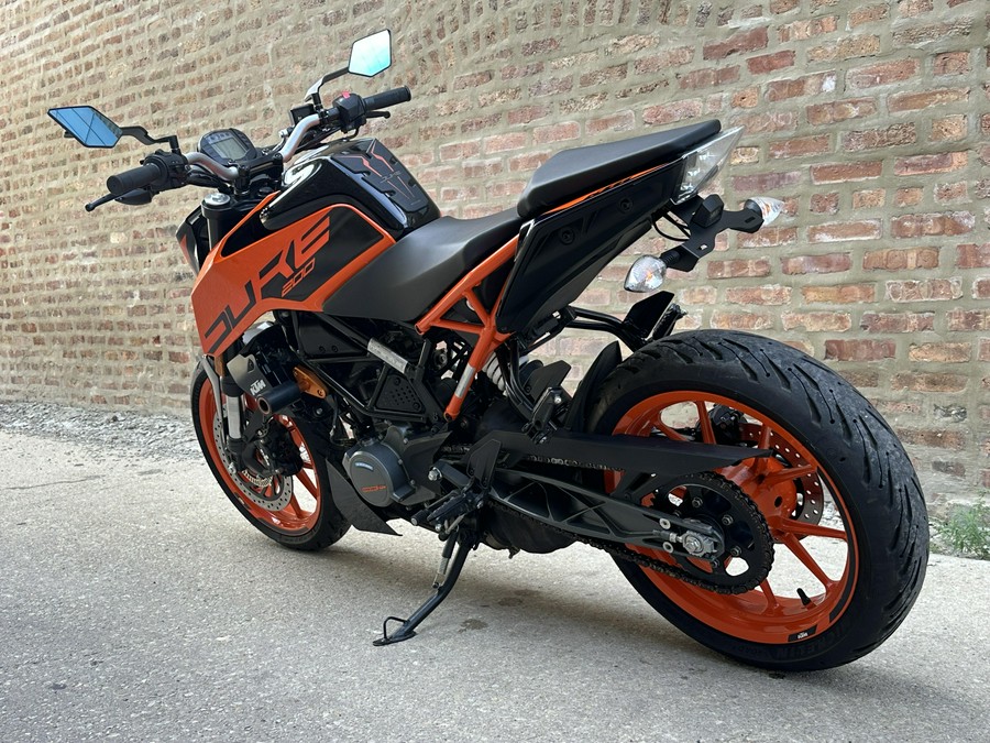 2021 KTM 200 DUKE