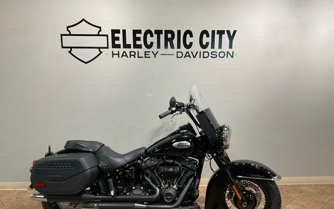 2024 Harley-Davidson®FLHCS Heritage Classic Vivid Black